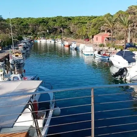 Villa Fronte Mare, A 5-minute Walk From The Sea